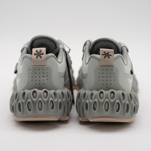 Size 11.5 - SPUNGE x Rizzoli Osmosis Salehe Bembury Signature Signed Box Gray - Picture 6 of 16